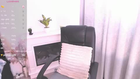 miss_jollie online show from 01/27/25, 10:49