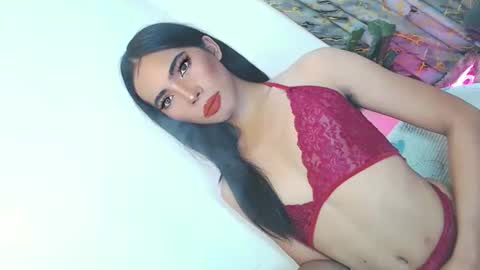 julie online show from 01/11/26, 04:28