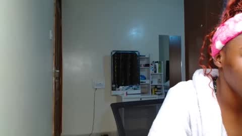 Snapshot of miss_kiarrafit chatting on 12/03/24, 11:02 Miss Kiarrafit online show from 12/03/24, 11:02