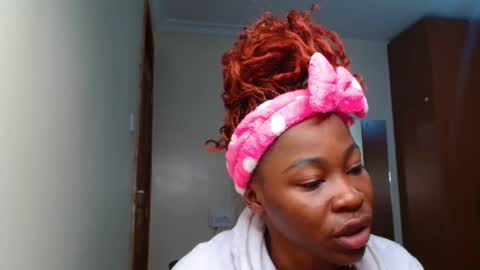 Snapshot of miss_kiarrafit chatting on 12/04/24, 07:50 Miss Kiarrafit online show from 12/04/24, 07:50