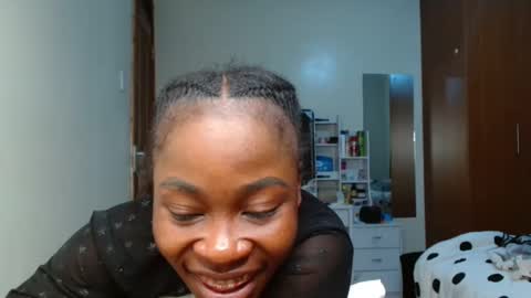 Snapshot of miss_kiarrafit chatting on 12/08/24, 04:18 Miss Kiarrafit online show from 12/08/24, 04:18