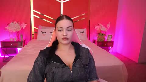 miss_kiitty online show from 12/04/25, 02:48