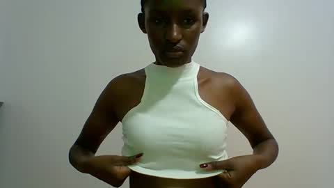 kiki online show from 10/14/25, 08:04