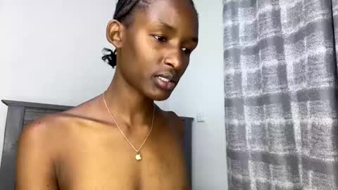 kiki online show from 03/05/26, 01:23