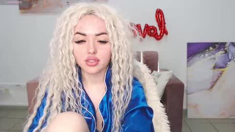 miss_kiten online show from 02/15/25, 11:14