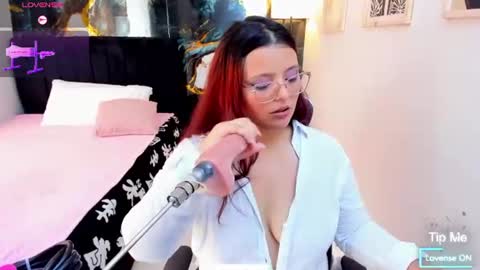 Snapshot of miss_kloee chatting on 07/24/26, 07:45 Kloe online show from 07/24/26, 07:45
