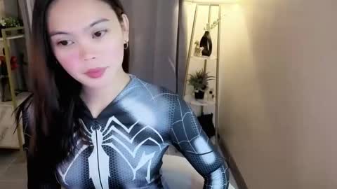 Snapshot of miss_kyrstyn chatting on 04/18/26, 04:33 miss_kyrstyn online show from 04/18/26, 04:33