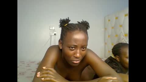 miss_lolah7 online show from 05/25/26, 03:18