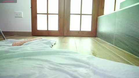 miss_lucyla online show from 01/03/25, 02:08