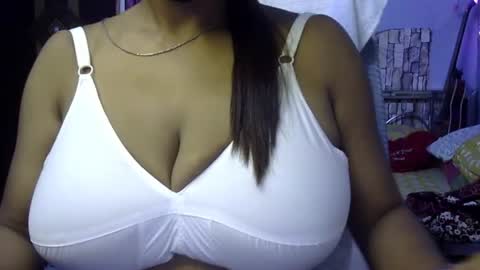 Mahi online show from 07/14/26, 01:06