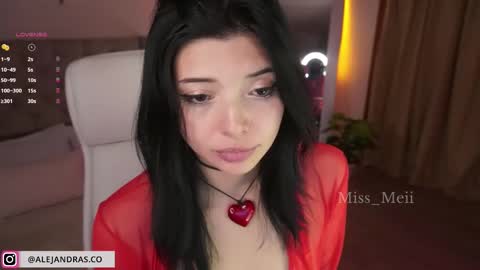 Alejandra online show from 02/13/25, 12:02