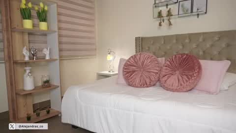 Alejandra online show from 01/13/26, 10:59