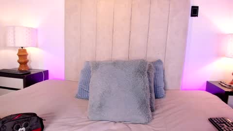 miss_milf_ online show from 04/14/26, 07:53