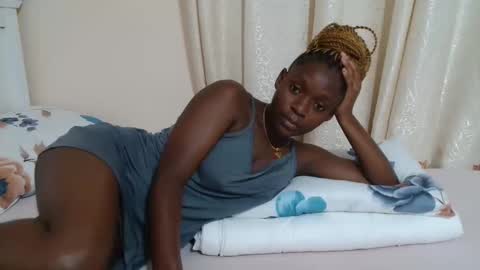 monroe online show from 04/12/26, 02:38