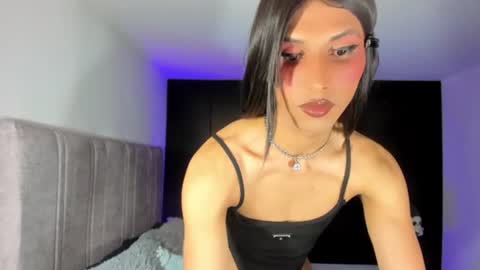Snapshot of miss_myers chatting on 07/01/26, 09:58 Goddess Myers thumb up is important for me kisses online show from 07/01/26, 09:58