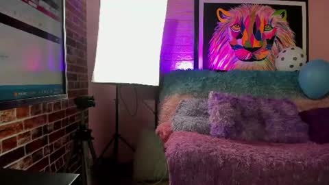 Miss Pecados online show from 06/18/26, 07:29