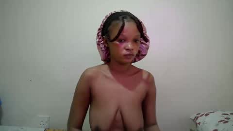 miss_rihanna2 online show from 04/14/26, 03:12