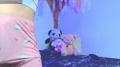 Snapshot of miss_sammyrose chatting on 05/28/26, 03:04 SAMMY online show from 05/28/26, 03:04