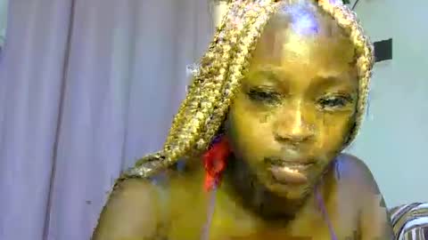 miss_sexyyy online show from 10/29/25, 05:47
