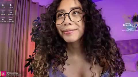 Amy Olivera online show from 09/29/25, 01:05