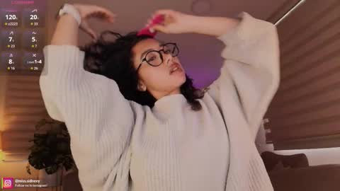 Snapshot of miss_sidney chatting on 03/02/26, 12:45 Amy Olivera online show from 03/02/26, 12:45