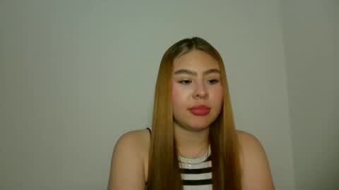Snapshot of miss_sophie1 chatting on 05/01/26, 02:16 sophi 3 online show from 05/01/26, 02:16