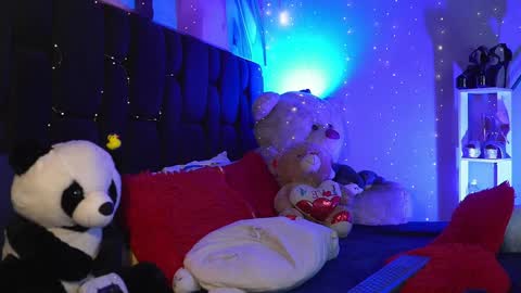 Sophie Cardenas ..... independent model online show from 01/04/25, 03:07