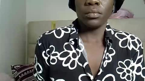 Snapshot of miss_squirty2 chatting on 06/01/26, 06:37 jasmine online show from 06/01/26, 06:37