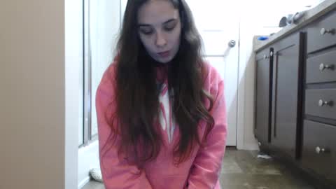 Bella online show from 12/04/24, 02:42