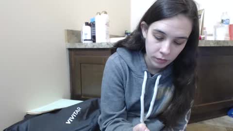 Bella online show from 02/13/25, 02:56