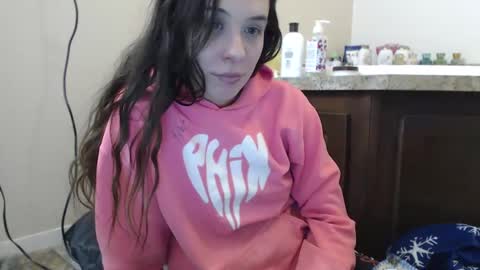 Bella online show from 03/03/25, 06:33