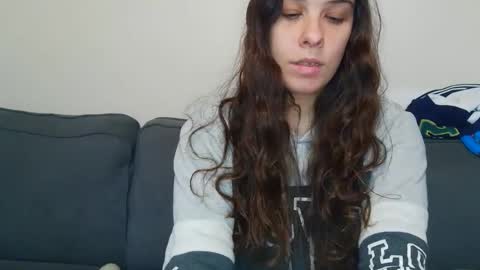 Bella online show from 09/18/25, 02:19