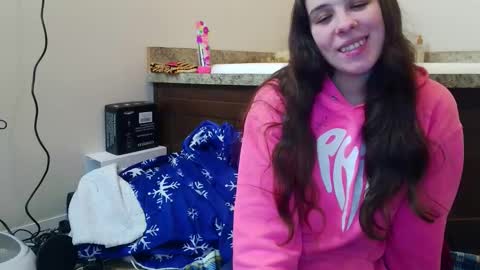 Bella online show from 12/16/25, 02:27