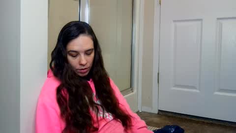 Snapshot of miss_sunshine01 chatting on 06/09/26, 11:38 Bella online show from 06/09/26, 11:38