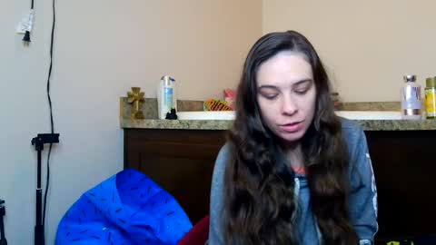 Snapshot of miss_sunshine01 chatting on 06/11/26, 02:33 Bella online show from 06/11/26, 02:33