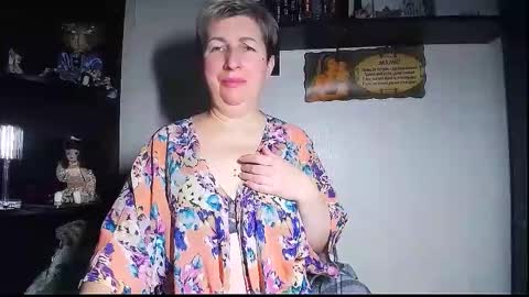 miss_tasha_kom online show from 10/31/25, 08:48