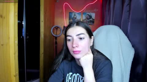 Snapshot of miss_tasy chatting on 06/03/26, 03:20 Melanie January 15th is my birthday there will be an interesting show online show from 06/03/26, 03:20