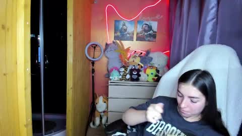 Snapshot of miss_tasy chatting on 06/04/26, 03:56 Melanie January 15th is my birthday there will be an interesting show online show from 06/04/26, 03:56