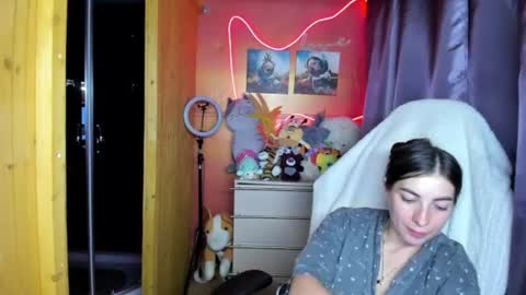 Snapshot of miss_tasy chatting on 06/26/26, 07:35 Melanie January 15th is my birthday there will be an interesting show online show from 06/26/26, 07:35
