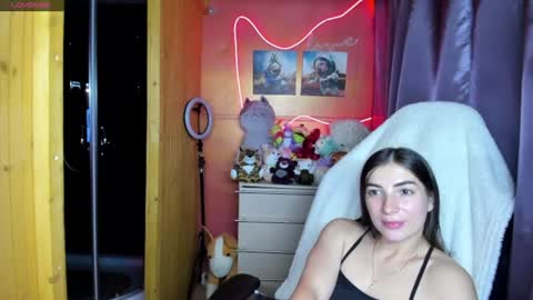 Snapshot of miss_tasy chatting on 07/18/26, 04:05 Melanie January 15th is my birthday there will be an interesting show online show from 07/18/26, 04:05