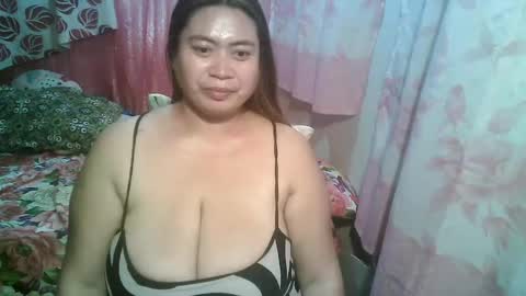 miss v0lcan0 online show from 03/11/25, 12:06