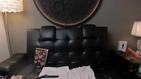 Vaiolette online show from 02/17/25, 02:04