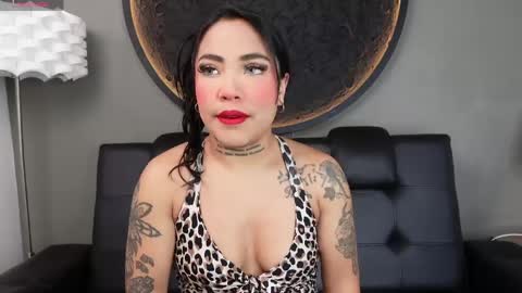 Vaiolette online show from 05/19/26, 11:05