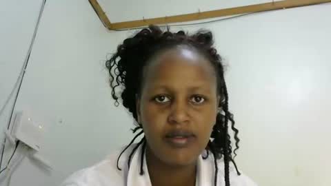 Snapshot of miss_vall chatting on 01/23/25, 08:15 miss_vall online show from 01/23/25, 08:15