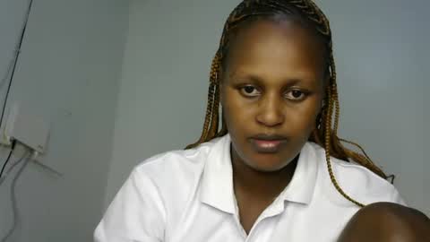 Snapshot of miss_vall chatting on 01/31/25, 07:18 miss_vall online show from 01/31/25, 07:18