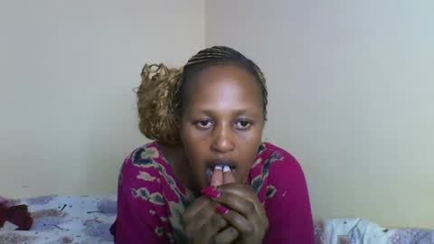 miss_vall online show from 03/13/26, 06:47