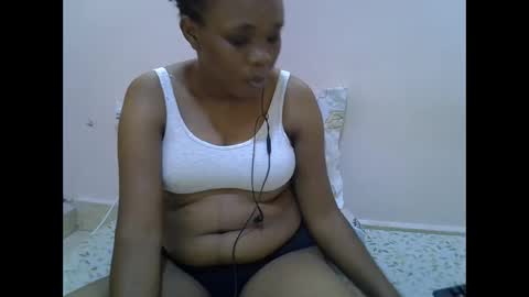 Snapshot of miss_velour chatting on 04/25/26, 01:41 miss_velour online show from 04/25/26, 01:41