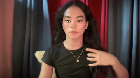 Snapshot of miss_veron_xoxo chatting on 11/08/25, 06:46 miss_veron_xoxo online show from 11/08/25, 06:46