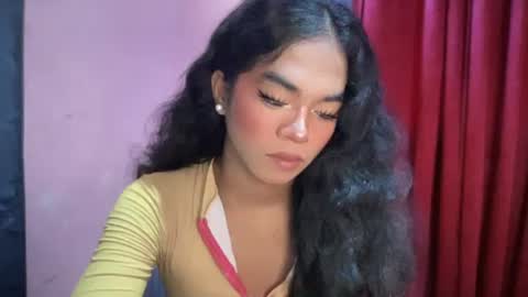 miss_veron_xoxo online show from 11/24/25, 05:29