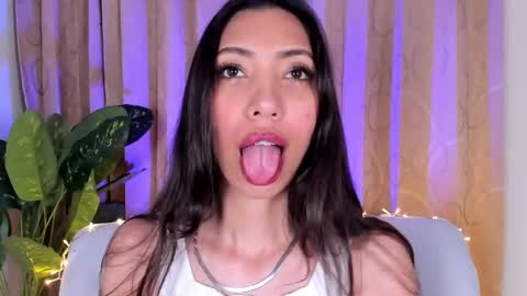 Miss Veronica online show from 01/14/26, 12:55